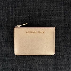 NWT MICHAEL KORS LEATHER COIN POUCH IN GOLD